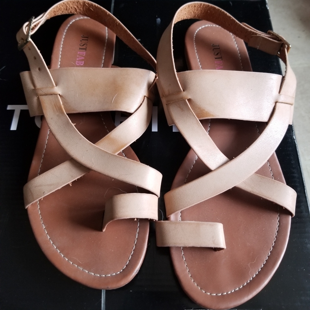 Pre-owned JustFab sandals